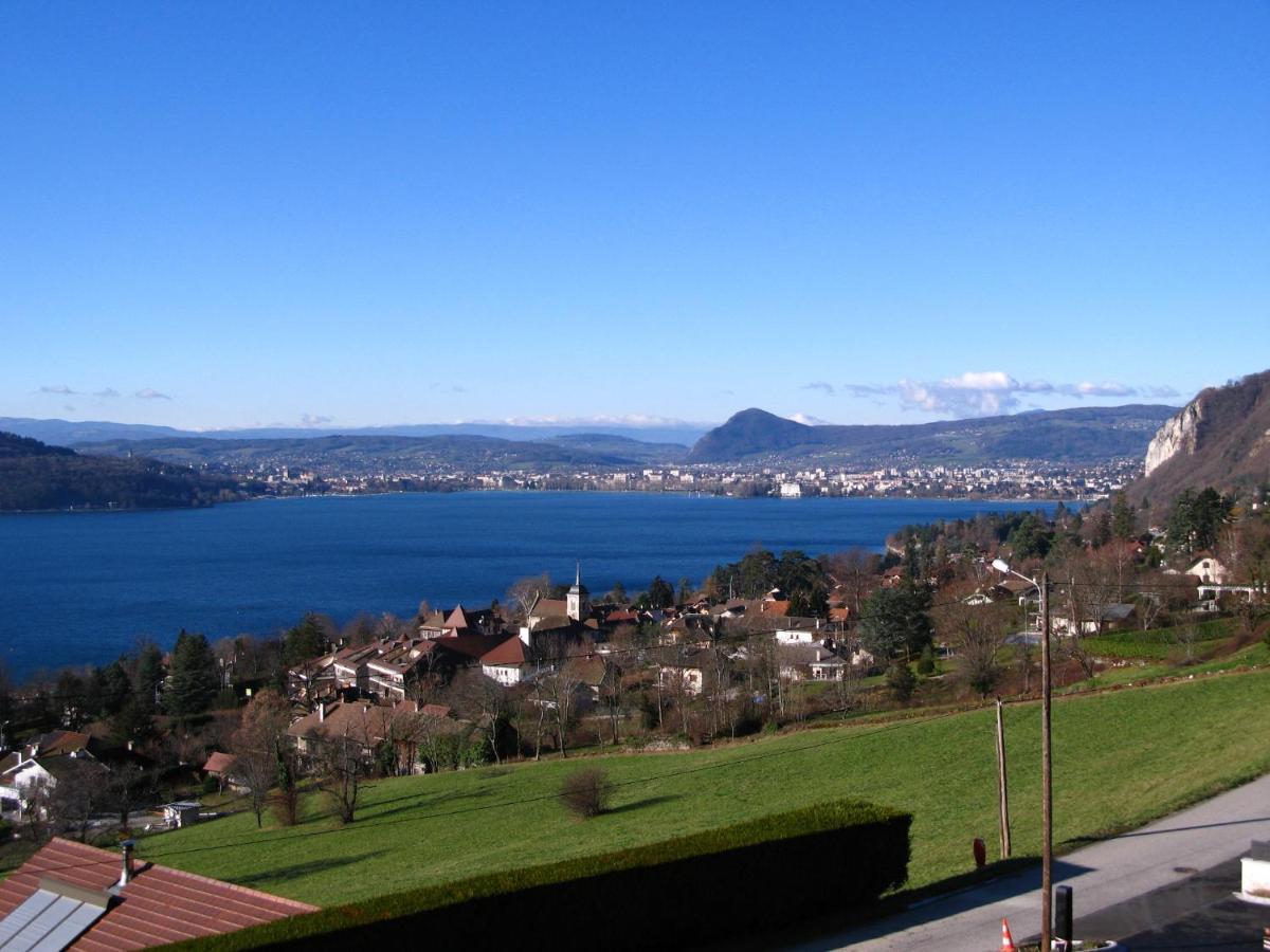 Le Clos Du Lac - Location De Chambres Веріє-дю-Лак Екстер'єр фото