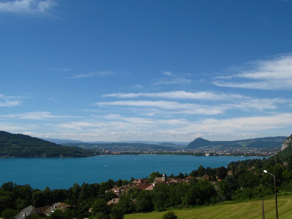 Le Clos Du Lac - Location De Chambres Веріє-дю-Лак Екстер'єр фото